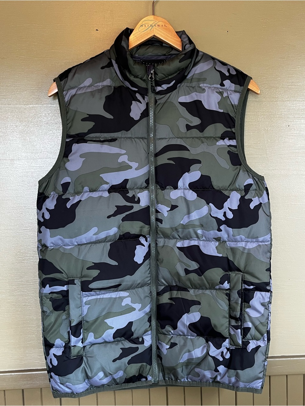 Swiss Tech Camouflage Quilted Puffer Vest Small